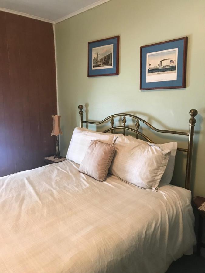 Inn At Starlight Lake & Restaurant Екстер'єр фото