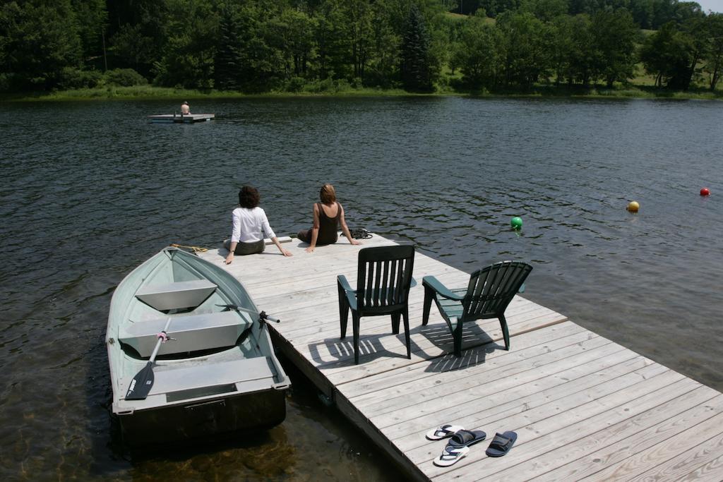 Inn At Starlight Lake & Restaurant Екстер'єр фото