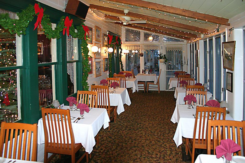 Inn At Starlight Lake & Restaurant Екстер'єр фото